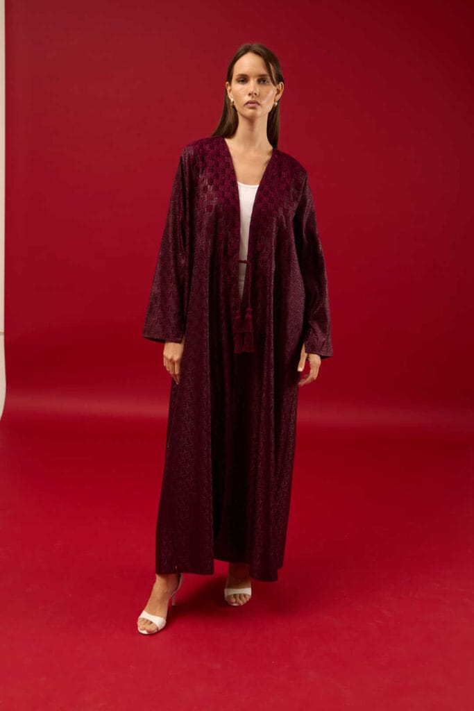 Leem in Maroon