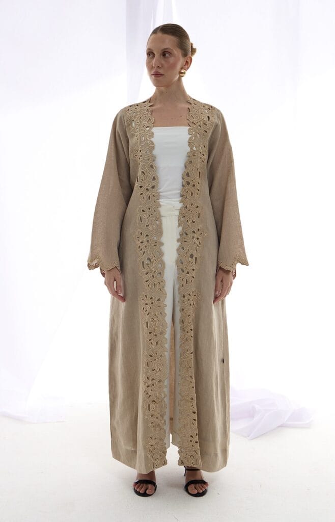 Alaia in Beige